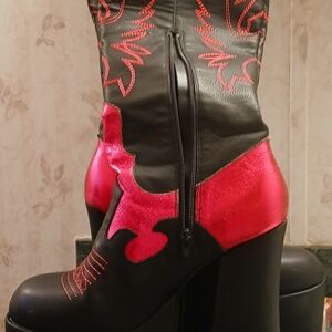 Elegant Black and Pink Heeled Boots